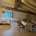 Casa Tapiolas Rectoria * Molló