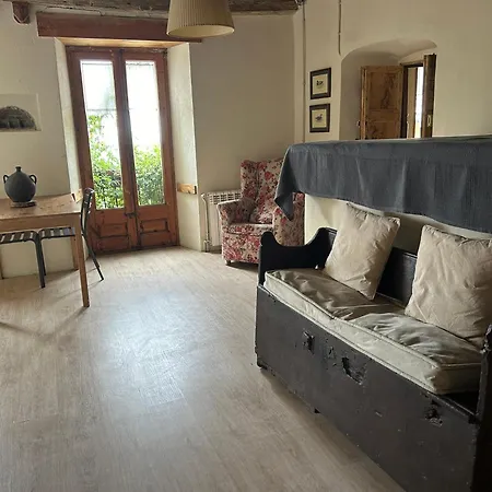 Casa Tapiolas Rectoria Country house Mollo