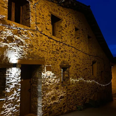 Casa Tapiolas Rectoria Country house Mollo