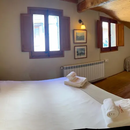 Casa Tapiolas Rectoria Mollo